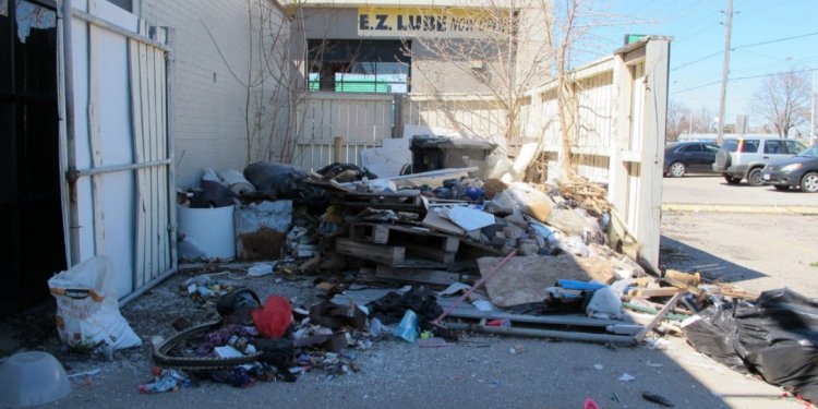 Abandoned auto shop fouled by illegally dumped trash: The Fixer
