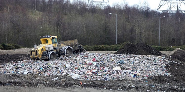 Blaydon homeowners say Gateshead landfill site is stinking out